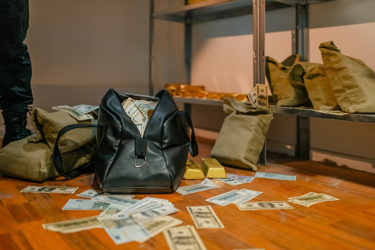 Bank robbery, bags full of money